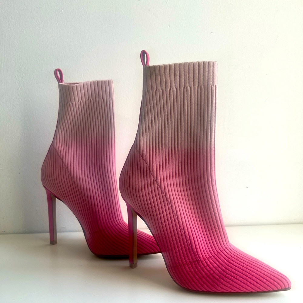 Aldo pink gradient booties. Such a great fashion piece for cold and warm weather